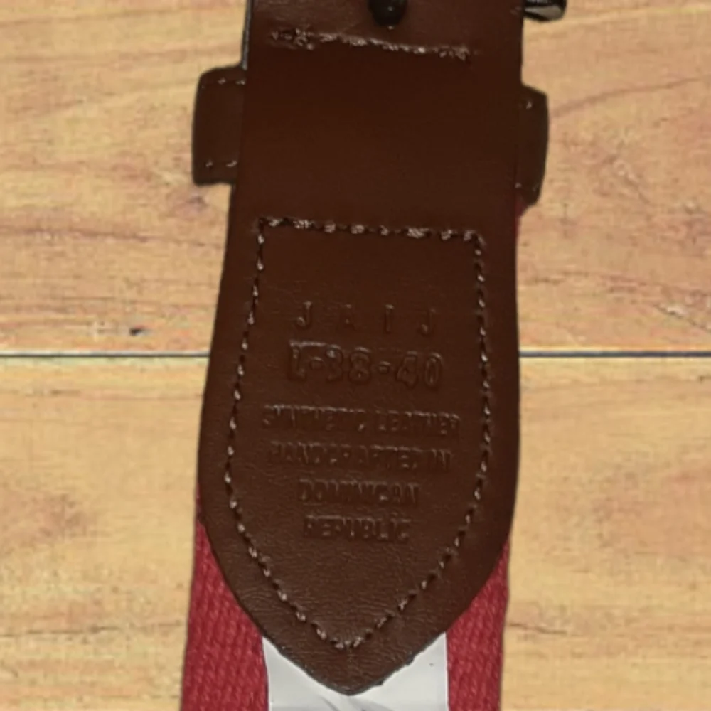 - WEMBLEY CHRISTMAS BELT NWT